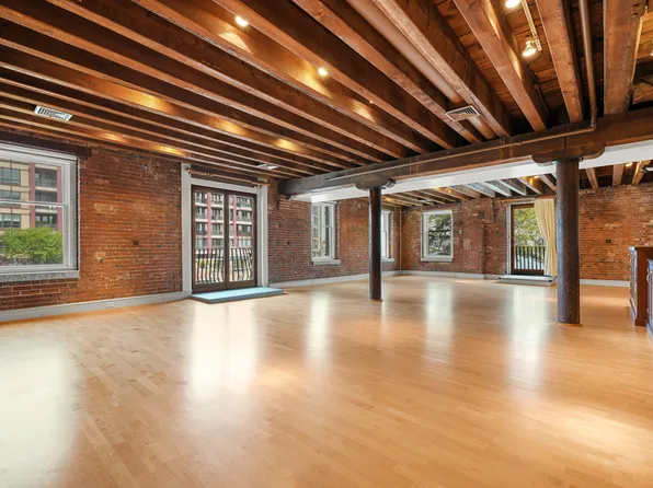 343 Commercial St Unit 211, Boston, MA 02109