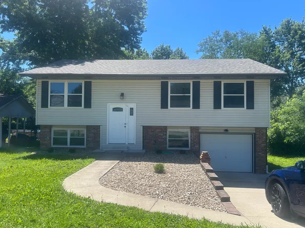 5125 Woodway Dr, Jefferson City, MO 65109