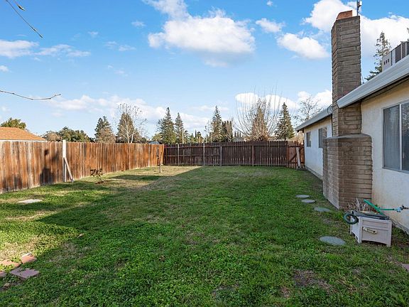 5th image of 6529 Hitchcock Way