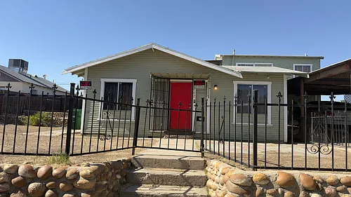 402 Water St Photo 1