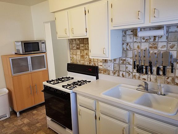 4th image of 934 E 2nd St