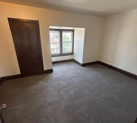 5th image of 265 W Jackson St