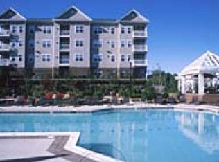 8225 Peridot Dr UNIT 103, McLean, VA 22102