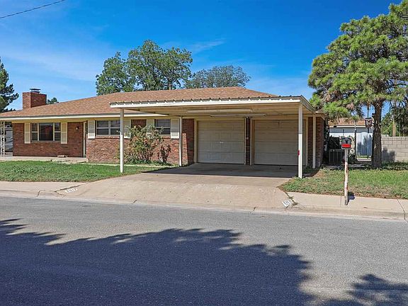 2nd image of 2517 N Travis Dr