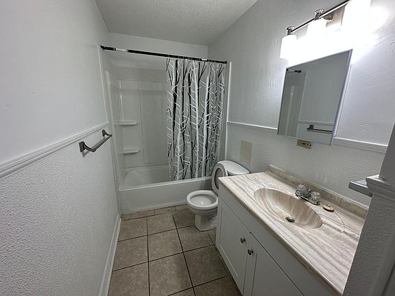 4th image of 953 Drexel Dr