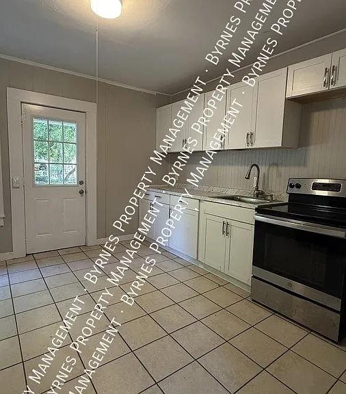 14 C St #14 — Photo 1