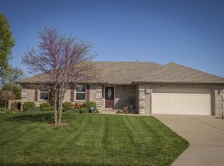 951 E Lily Dr, Ozark, MO 65721