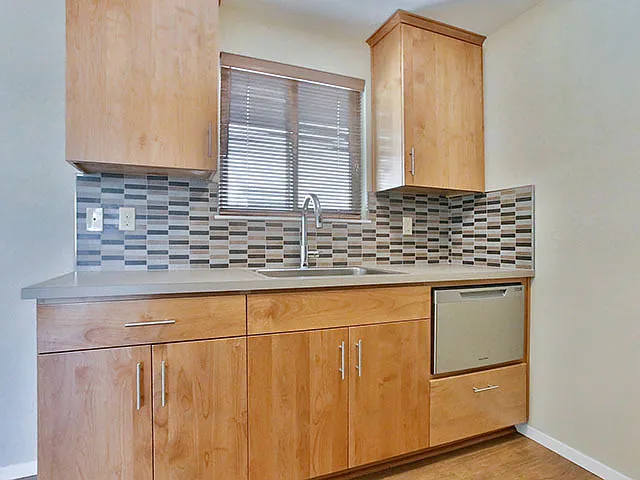 3541-55 SE Yamhill St — Photo 8