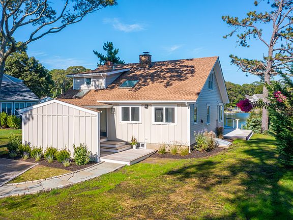 4th image of 2435 Cedar Ln