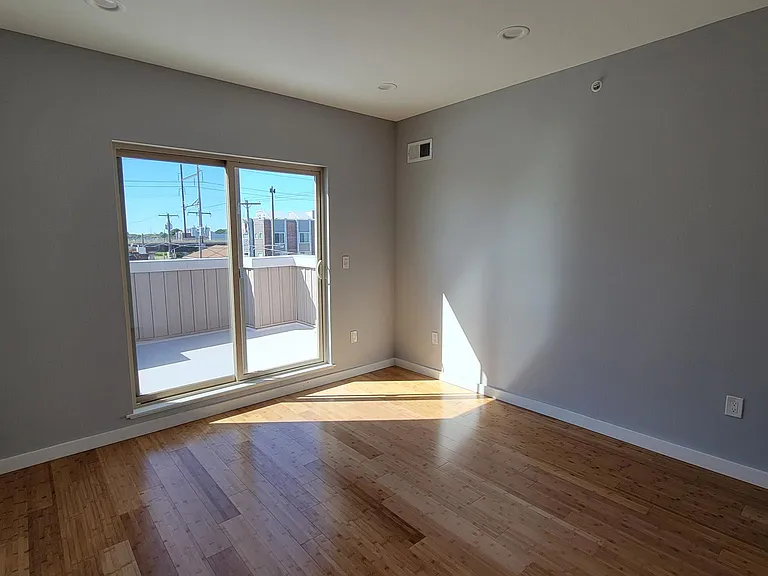 1505 S Ringgold St — Photo 25