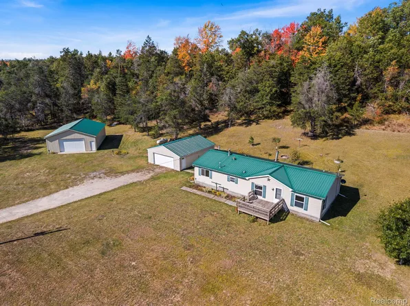 4884 Griffin Rd, Lewiston, MI 49756