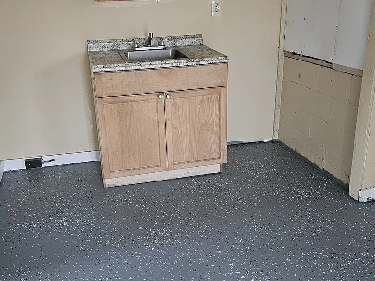 621 Lincoln Ave — Photo 3