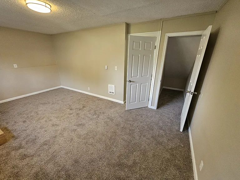 2537 Wilark Dr NW — Photo 26