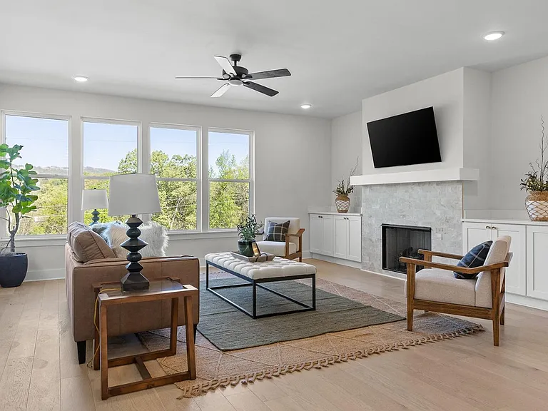 638 Ladd Ave — Photo 37