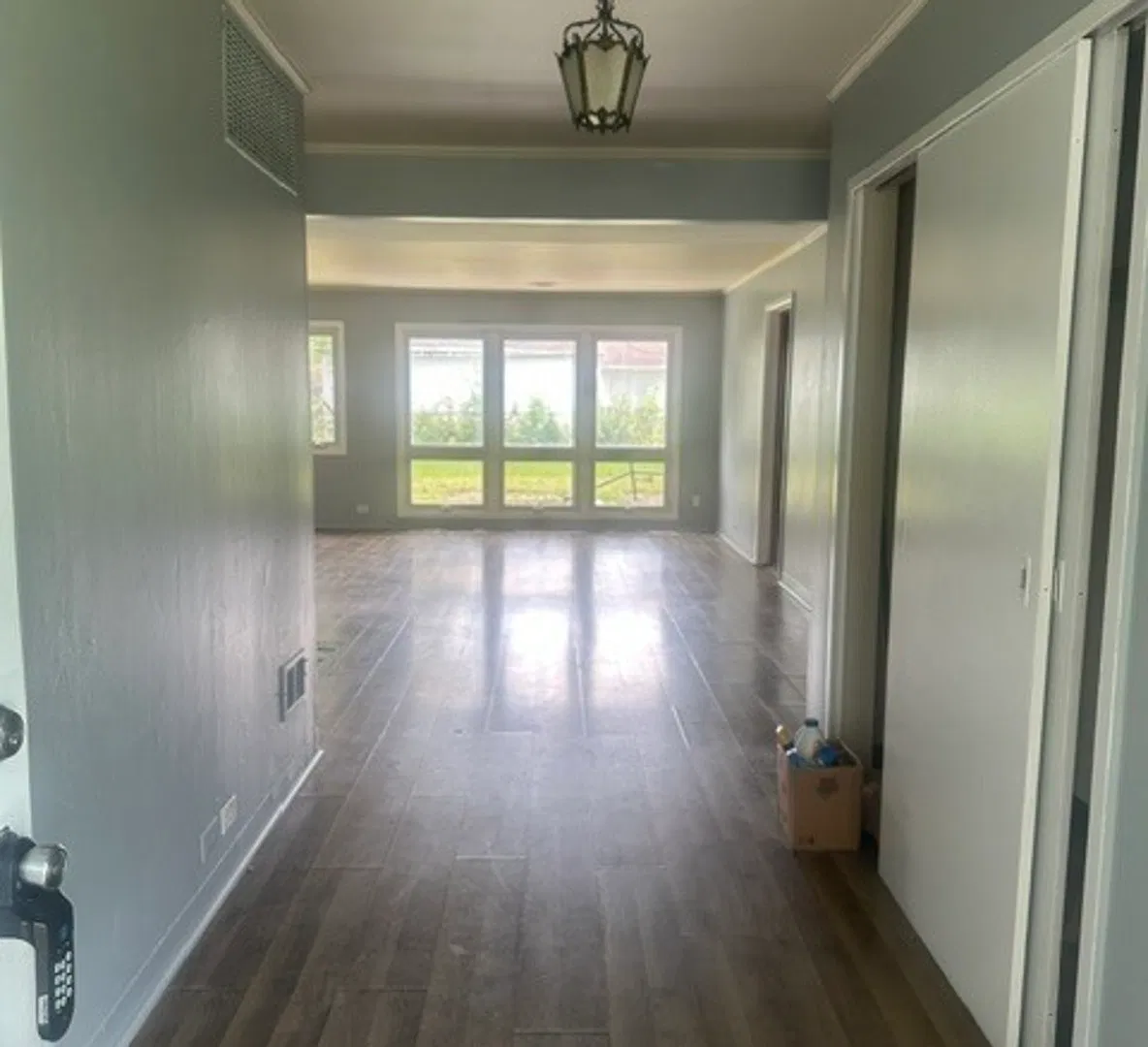 3 bed, 1700 sqft, $2,400 — Photo 3