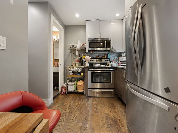 2nd image of 42 Palmetto St APT 1F