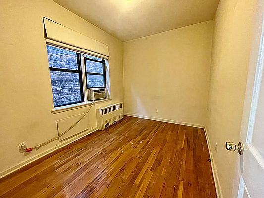5th image of 202 W 82nd St APT 5F