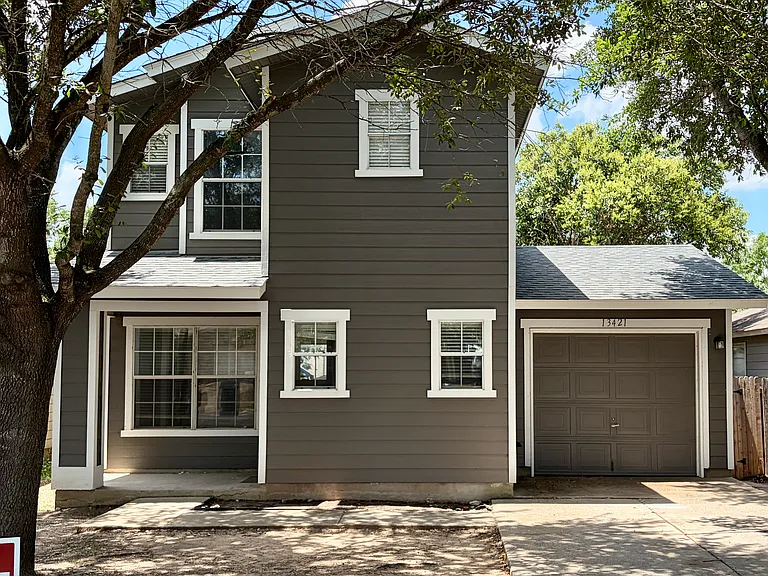 13421 Alysheba Dr — Photo 1