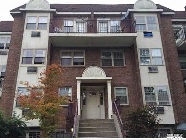 1st image of 17239 Highland Ave APT 4A