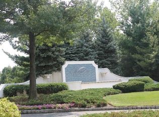 413 Waterford Dr, Edison, NJ 08817