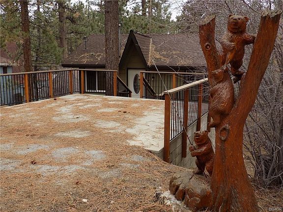 3rd image of 42745 Conifer Dr