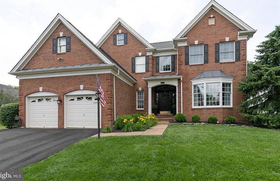 1st image of 5672 Shoal Creek Dr