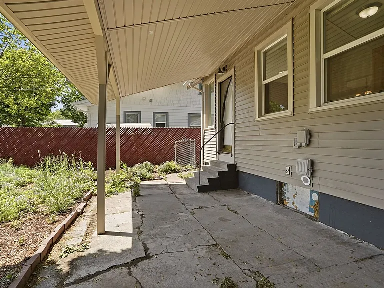 3908 E 4th Ave — Photo 20