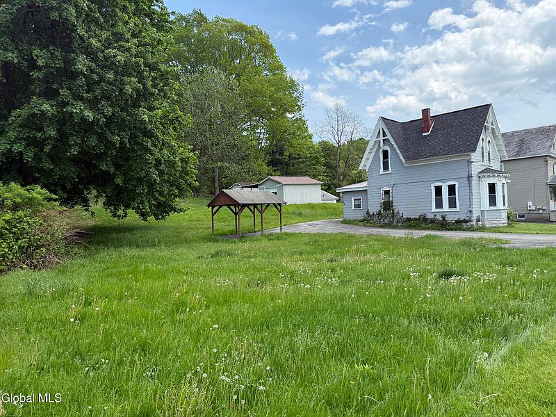 2nd image of 215 Forest Avenue