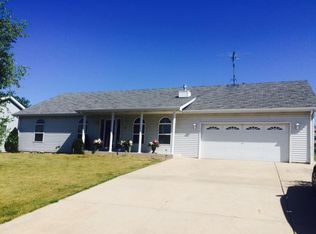 5236 W Allerton Ave, Greenfield, WI 53220