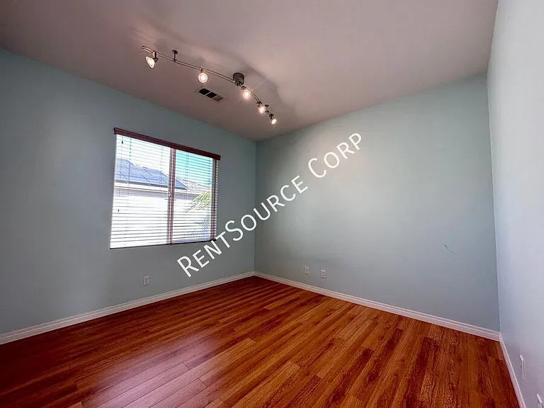 28479 Falcon Crest Dr — Photo 27