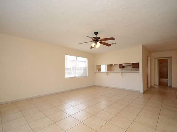 4th image of 722 Odessa Ct