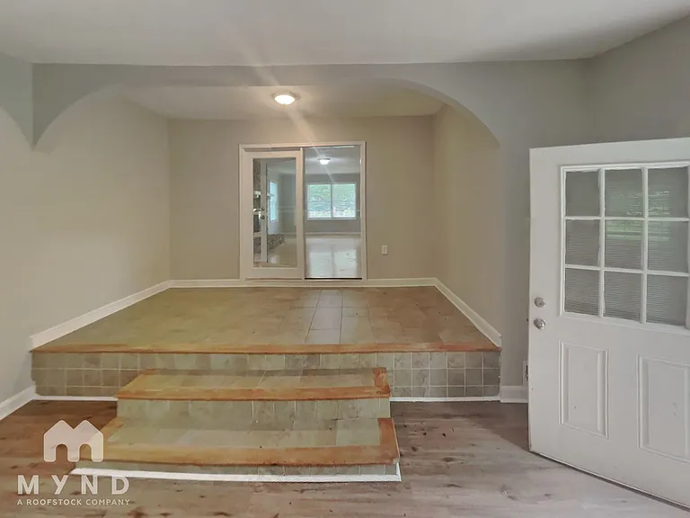 2515 Winterfield Dr — Photo 10