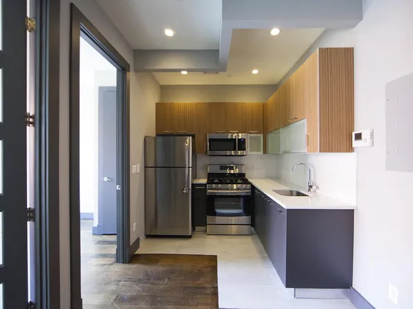 127 Boerum Street image 1 of 10