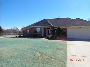 808 Hickory Dr, Choctaw, OK 73020