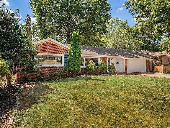3rd image of 2134 E Crestview Street