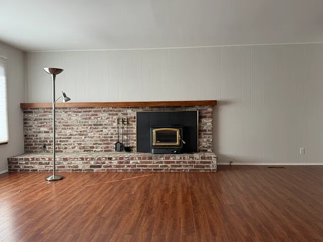 1928 Downey Pl — Photo 3