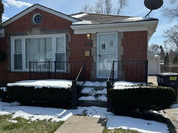 19211 Tireman St, Detroit, MI 48228