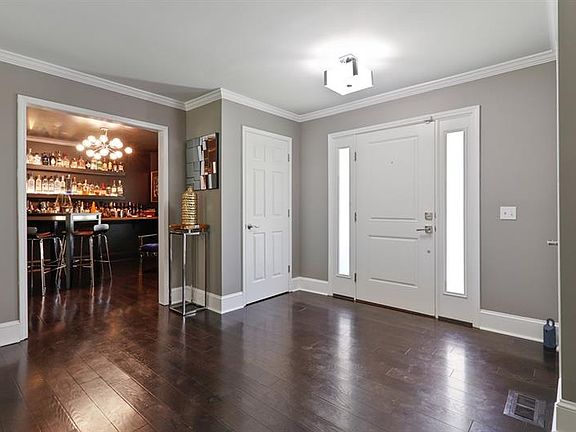 5th image of 104 Knotts Landing Dr