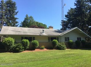 6353 Roosevelt St, Coloma, MI 49038