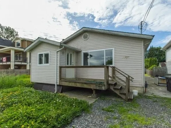 12490 114th Ave, Surrey, BC V3V 3N7