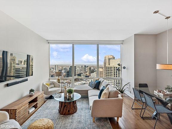 3rd image of 401 N Wabash Ave #31C