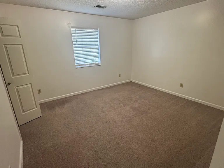 160 Spring St #1 — Photo 3
