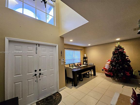 2nd image of 14070 S Forest Oak Cir