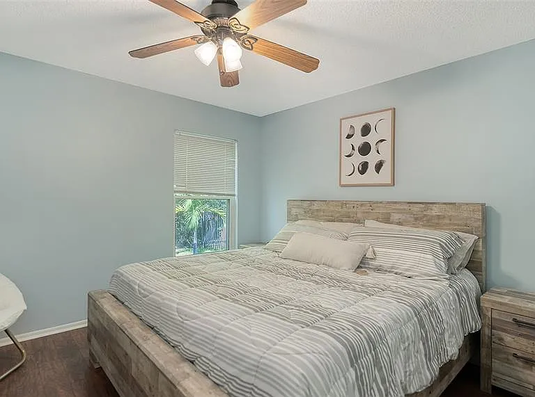 2246 Cork Oak St W — Photo 31