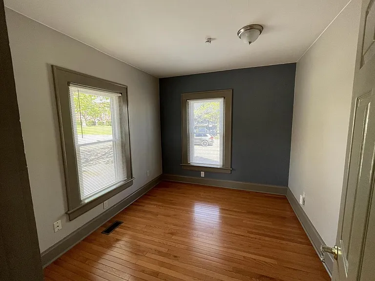 890 N Main St #DWN — Photo 7