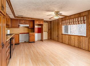 110 W Locust St, Galatia, IL 62935