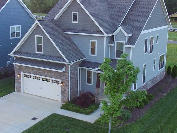 4th image of 10 Slalom Cir