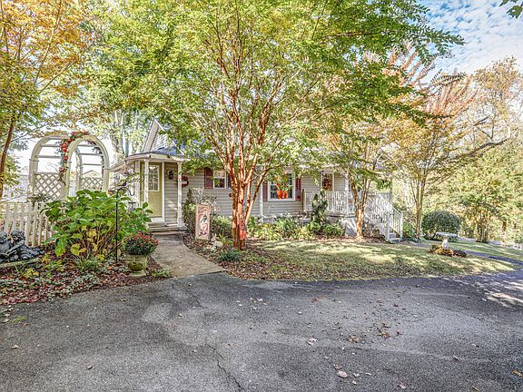 5th image of 544 Mayfield Ave