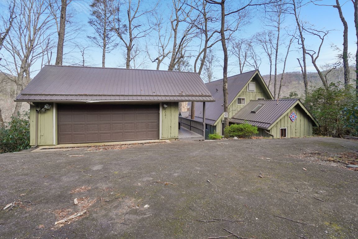 Winterstar Loop-S1411-001.jpg