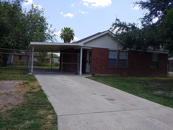 3rd image of 3908 Gabriella Dr